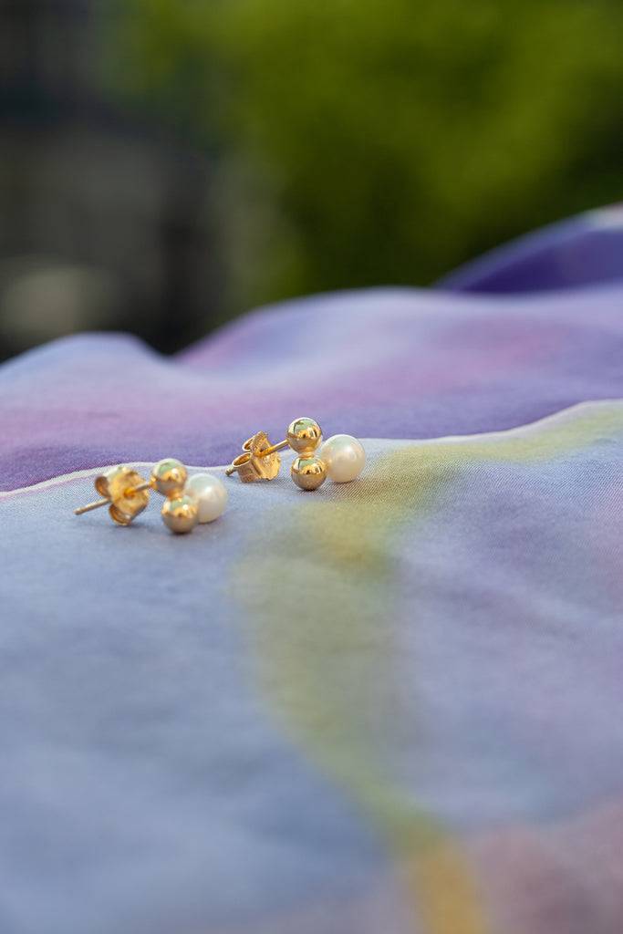 JUKSEREI ELLEN EAR STUDS Räumungsverkauf