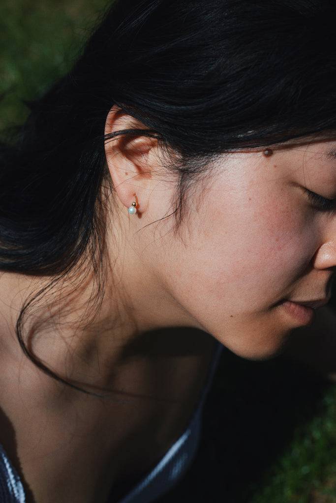 JUKSEREI VOYAGE BUBBLE TWIST EARRINGS Neueste Stile