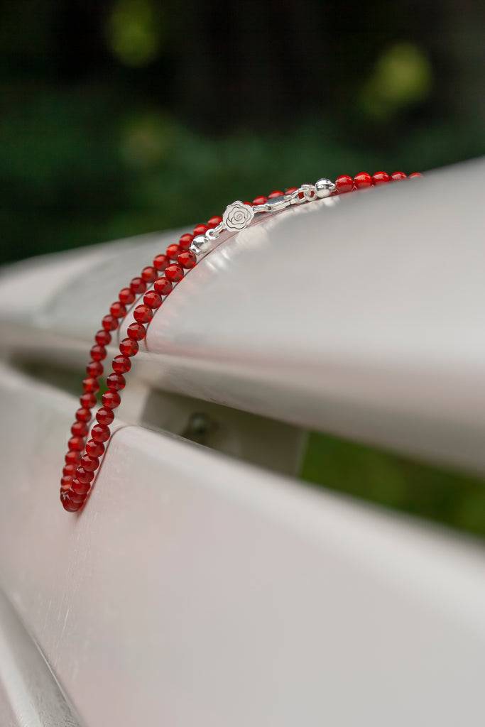 JUKSEREI ROSE CARNELIAN NECKLACE Nur für heute