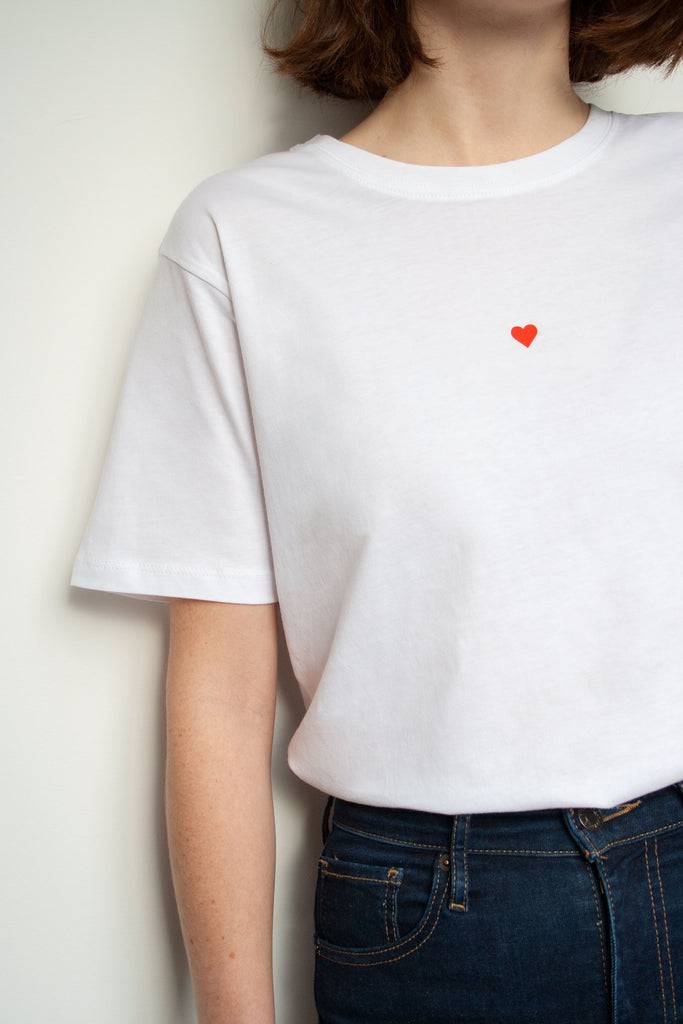 JUKSEREI HEART T-SHIRT Schlussverkauf