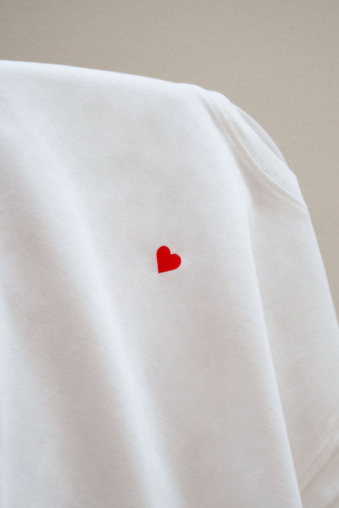 JUKSEREI HEART T-SHIRT Schlussverkauf