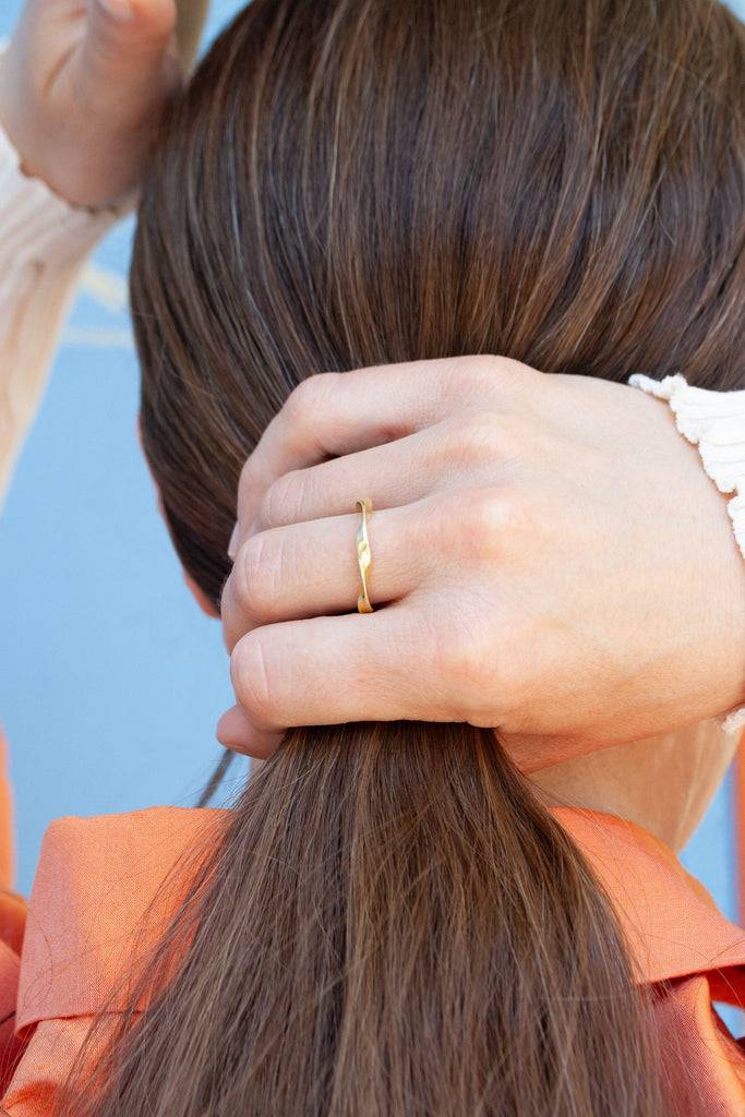 JUKSEREI SWIRL RING Zeitlich begrenztes Angebot