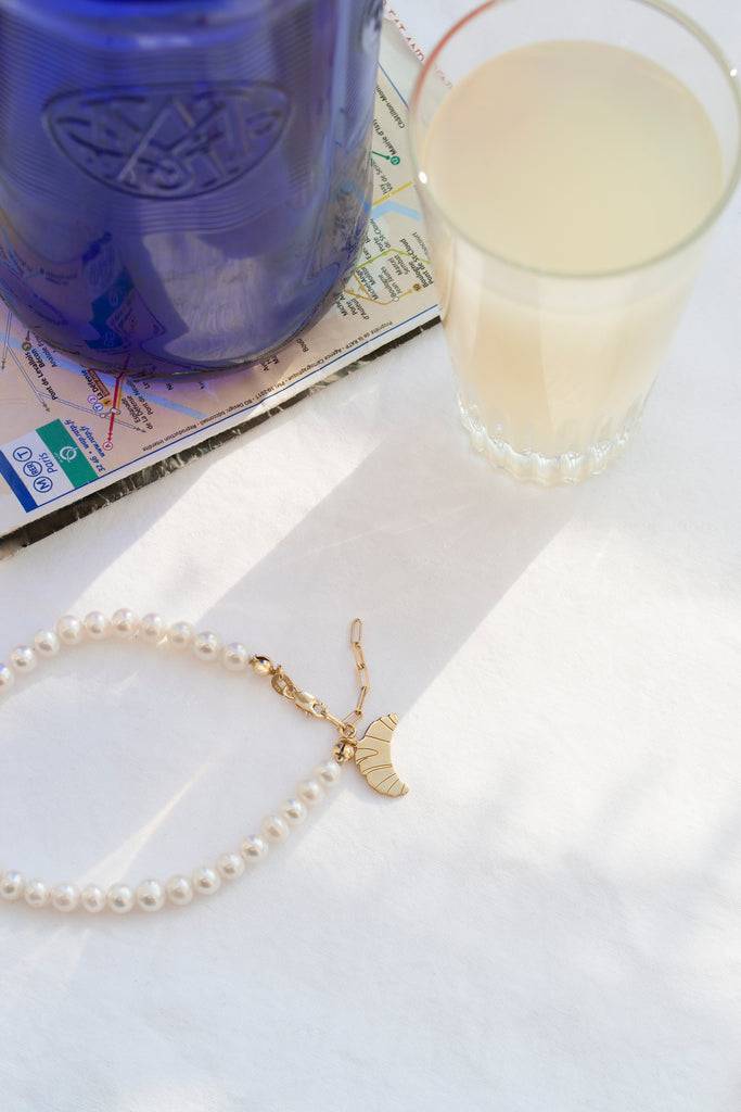 JUKSEREI CROISSANT PEARL BRACELET Clearance-Verkauf