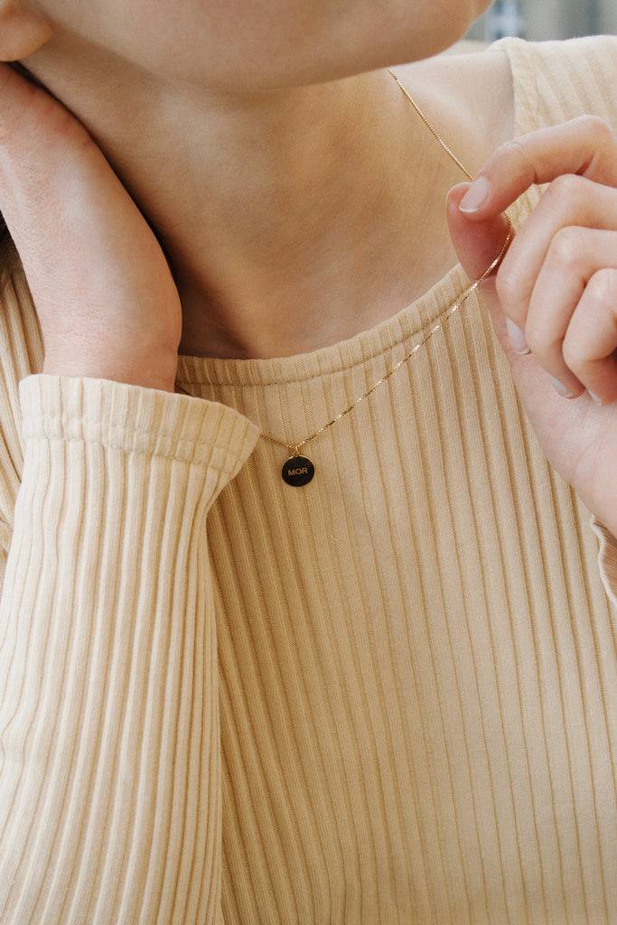 JUKSEREI MOR NECKLACE Speichern exportieren