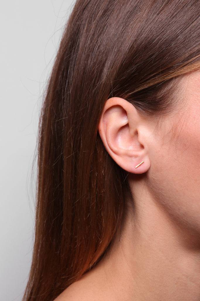 JUKSEREI XTRA FINE LINIE EAR STUDS Schlussverkauf