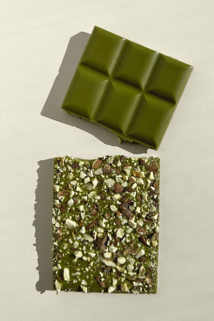 JUKSEREI HEALTH BAR · ORGANIC MATCHA CHOCOLATE ROASTED ALMONDS Exklusivangebot