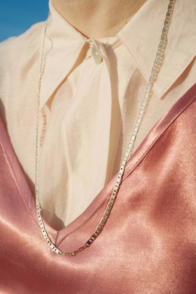 JUKSEREI KAIA NECKLACE LONG Saisonale Angebote