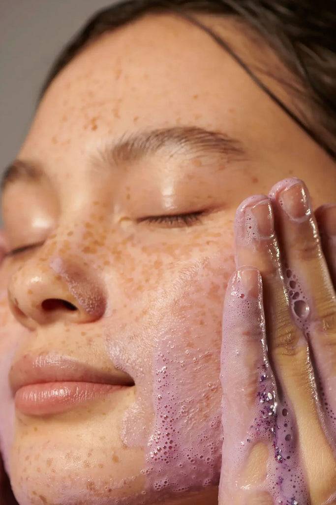 JUKSEREI MERME · FACIAL CLEANSER WITH PURPLE CARROT Begrenzt auf 3 Tage