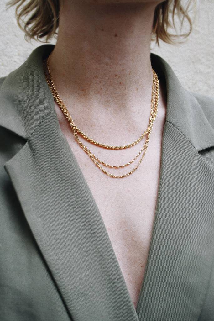 JUKSEREI TWIRL NECKLACE Fabrikverkauf
