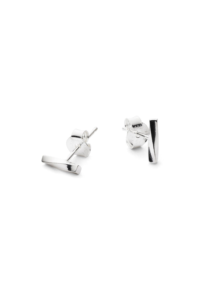 JUKSEREI EMBER EAR STUDS Kostenloser Versand
