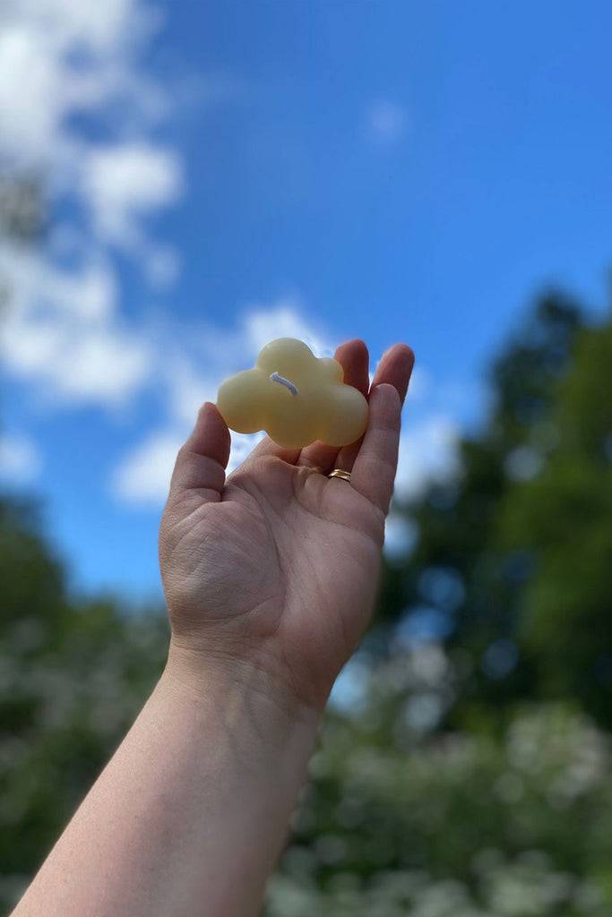 JUKSEREI SOLLYS · CLOUD BEESWAX CANDLE Tägliche Deals