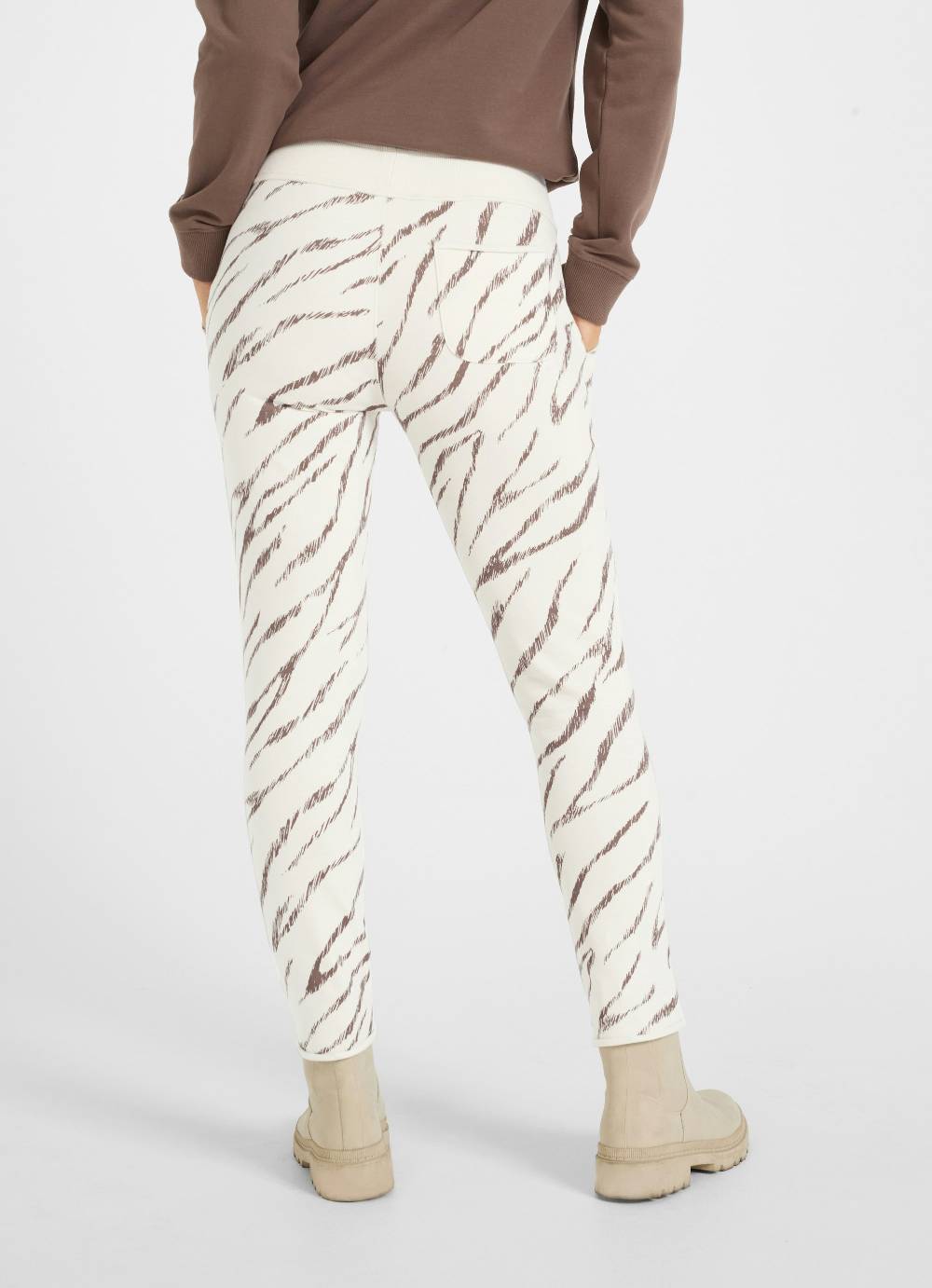 Juvia Slim Fit - Sweatpants Zeitlich begrenztes Angebot