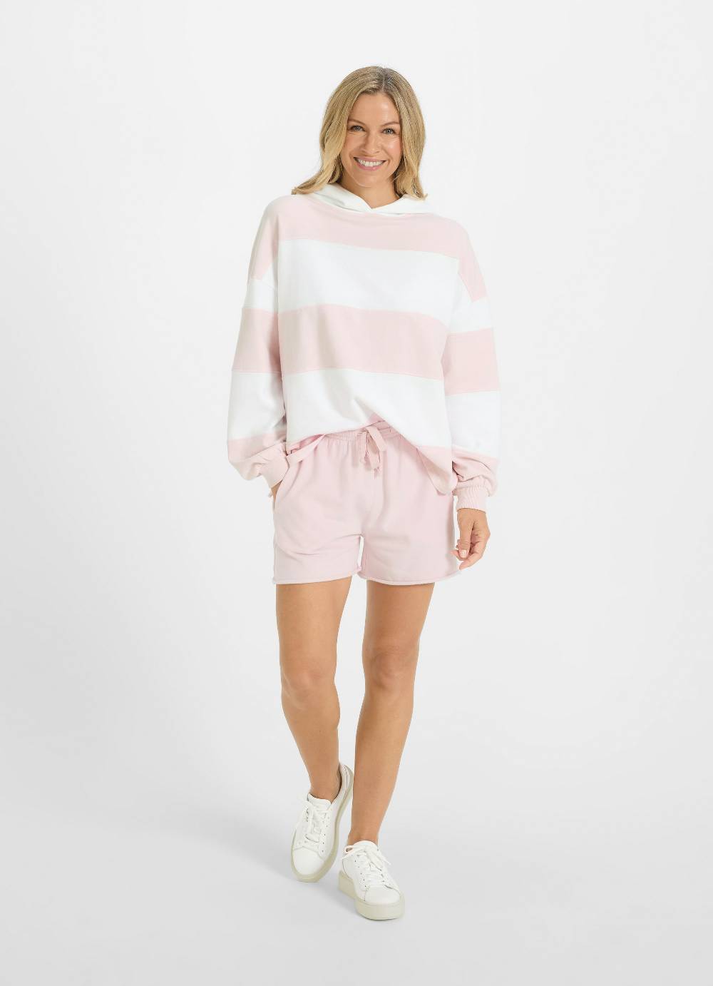 Juvia Shorts Zeitbegrenzte Promotion