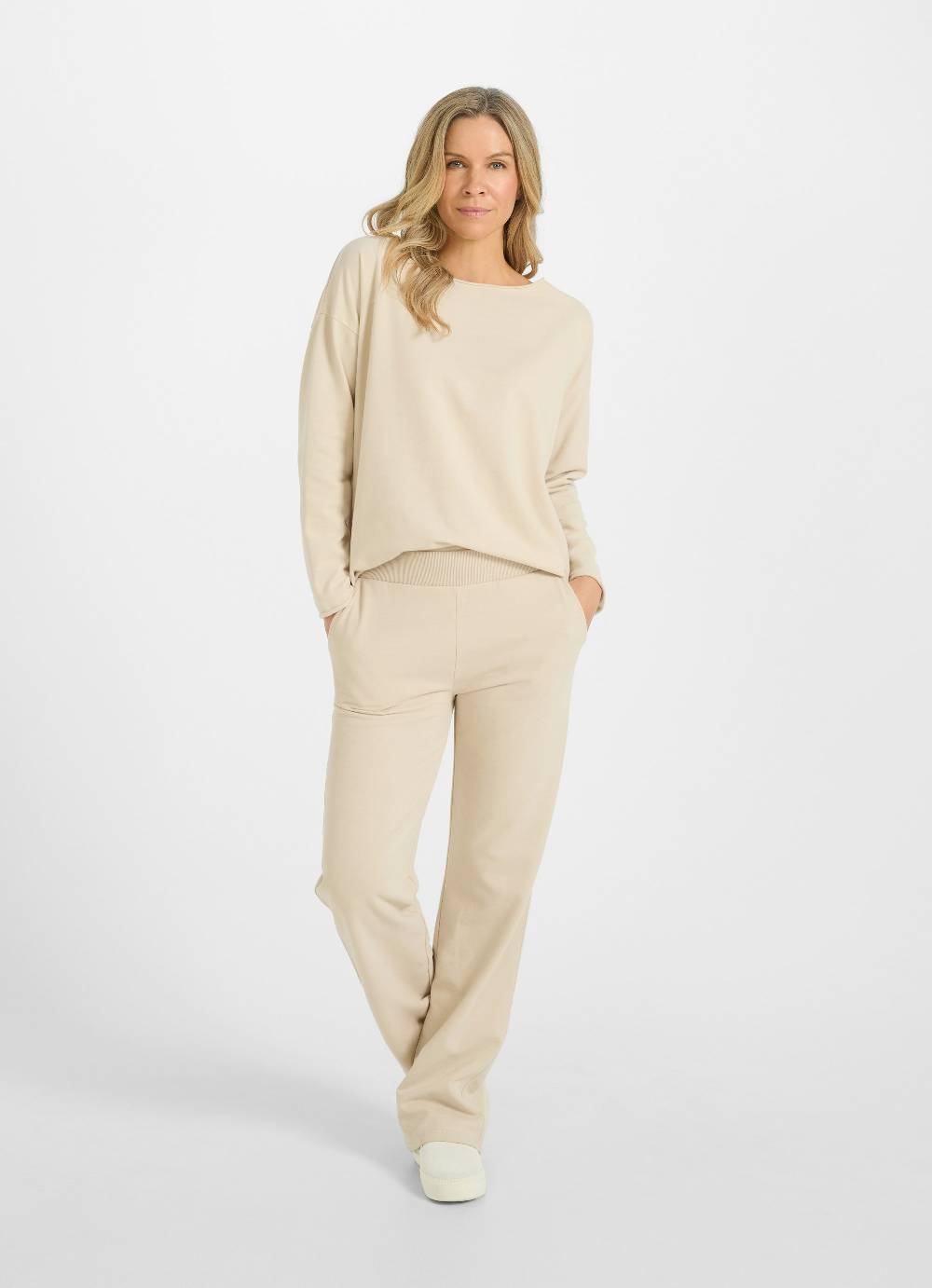 Juvia Wide Leg Fit - Sweatpants Online