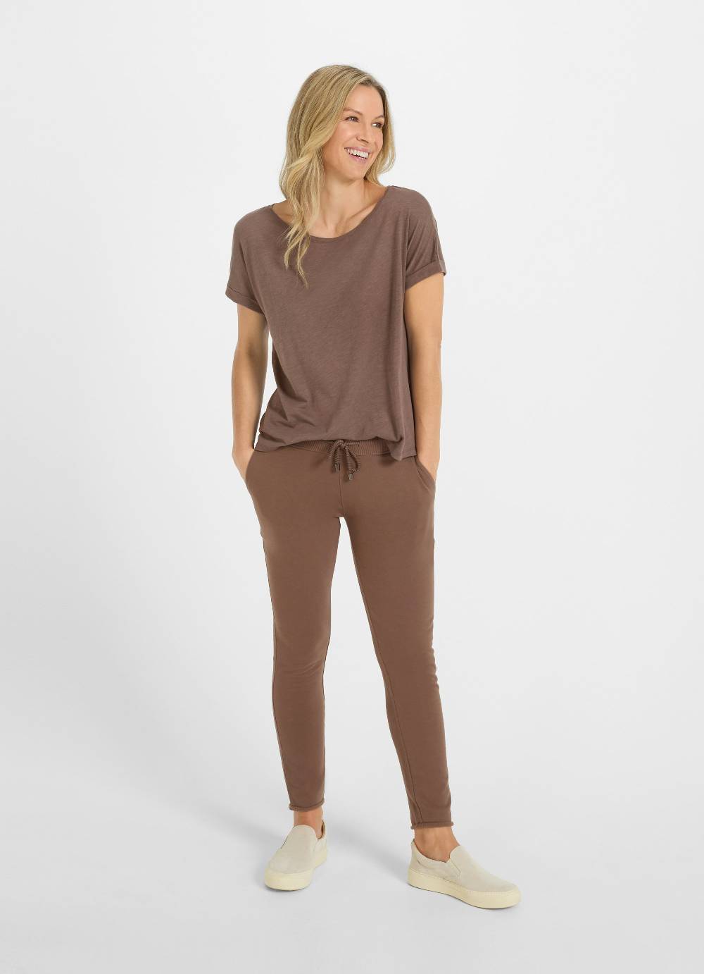 Juvia Slim Fit - Sweatpants