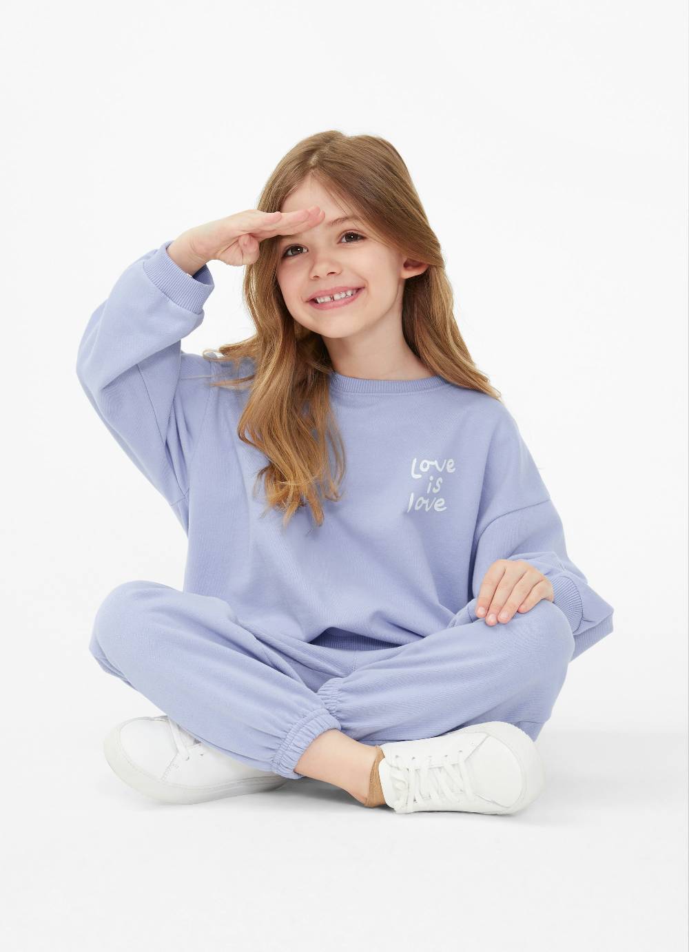 Juvia Loose Fit - Sweatpants Valentinstagsangebot