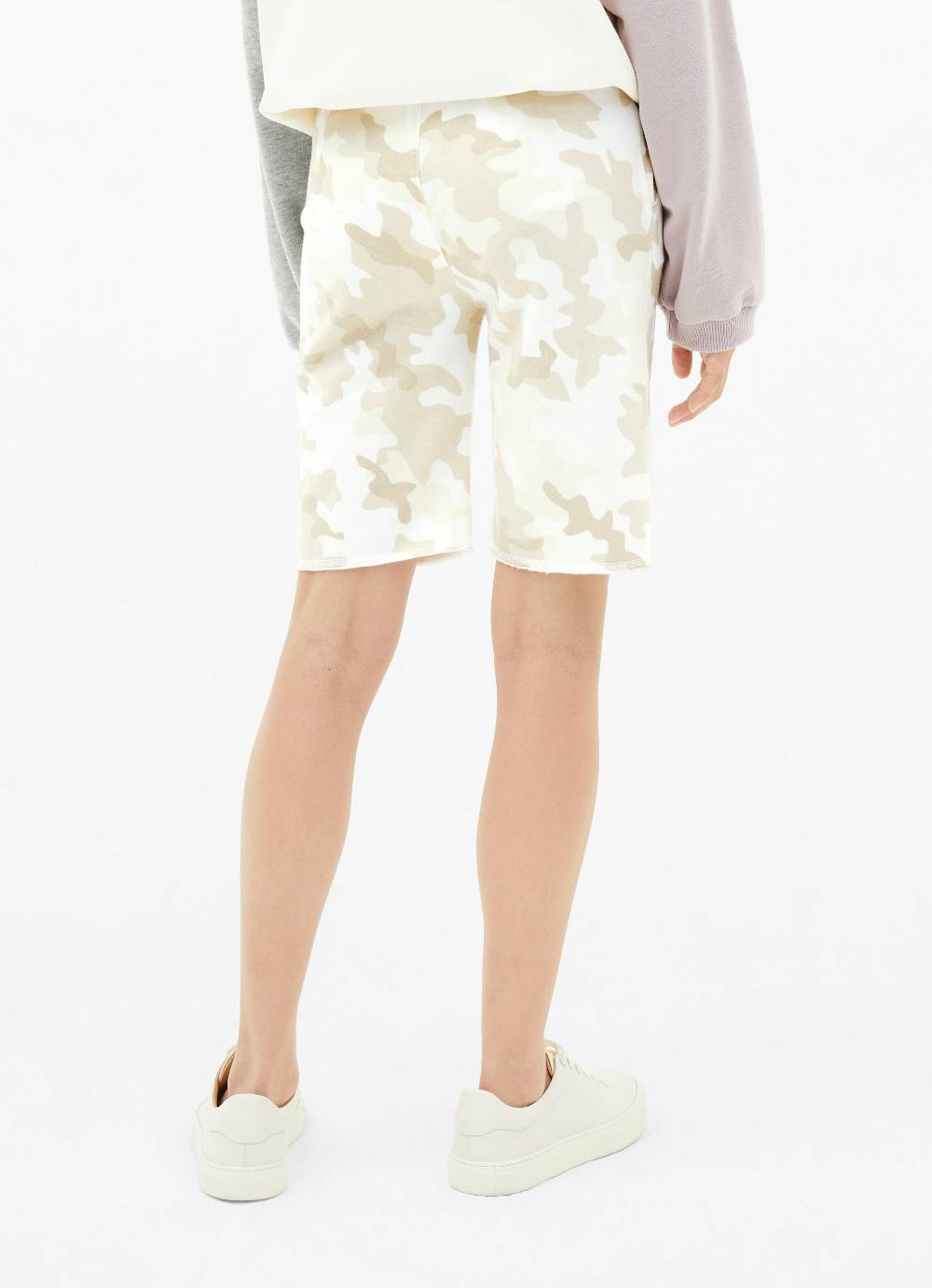 Juvia Bermudas Neueste Mode
