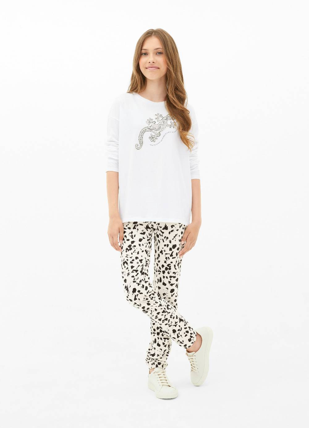 Juvia Longsleeve Saisonale Angebote
