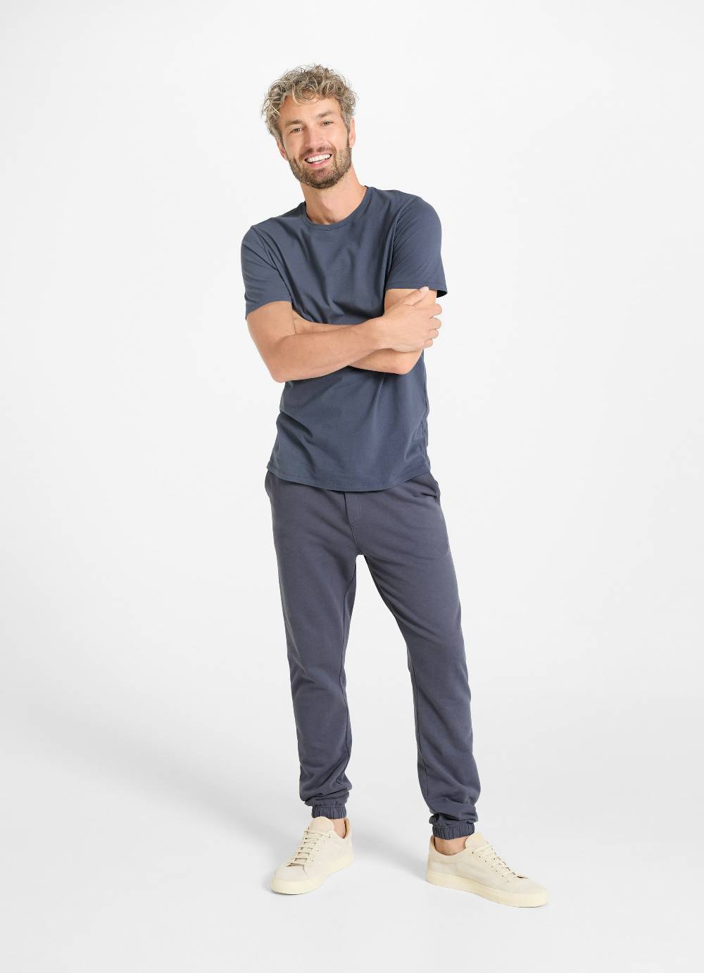 Juvia Regular Fit - Sweatpants Bis zu 50% Rabatt