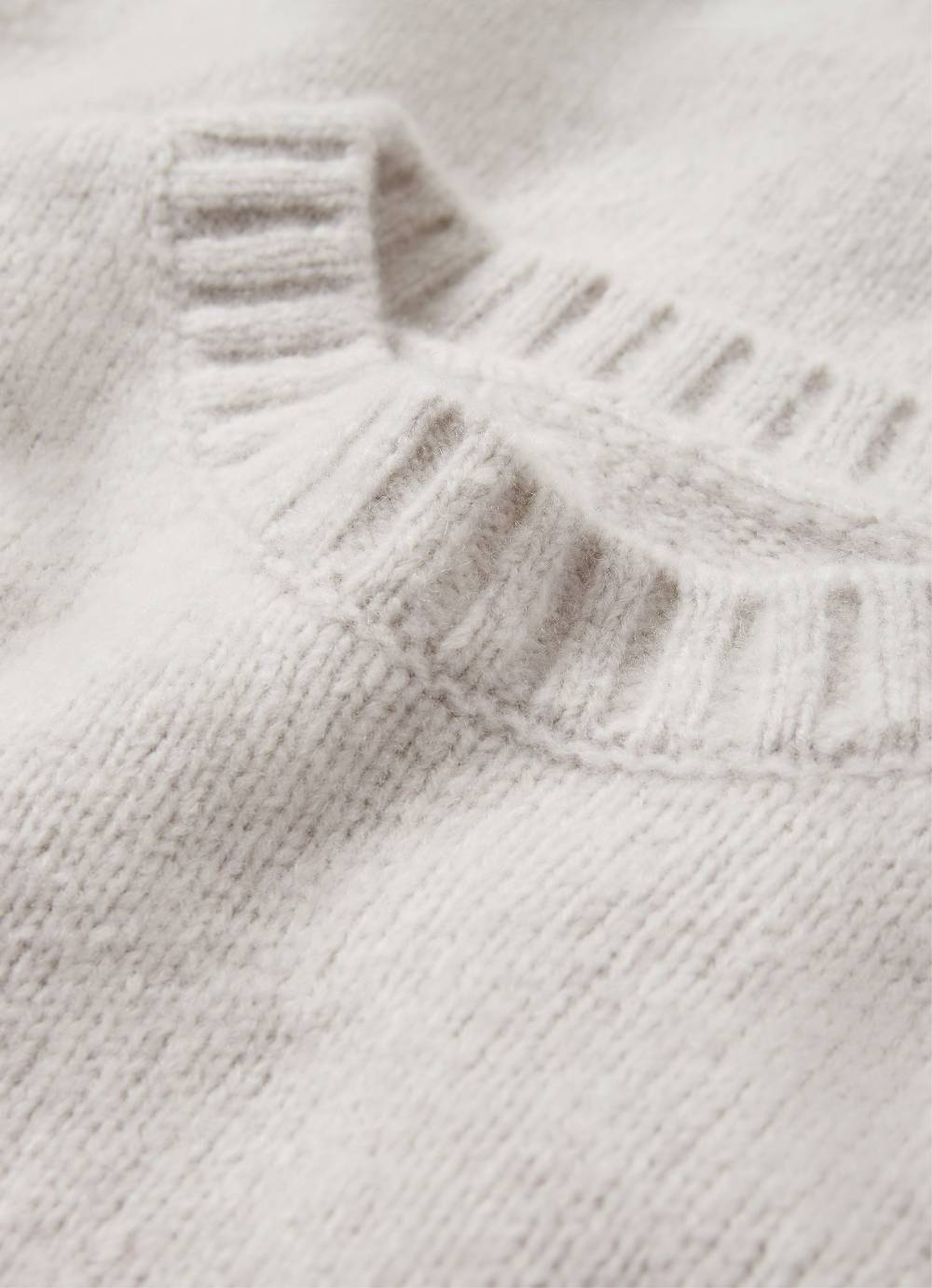Juvia Fluffy Knit Sweater Apres Ski Jubiläumsangebot