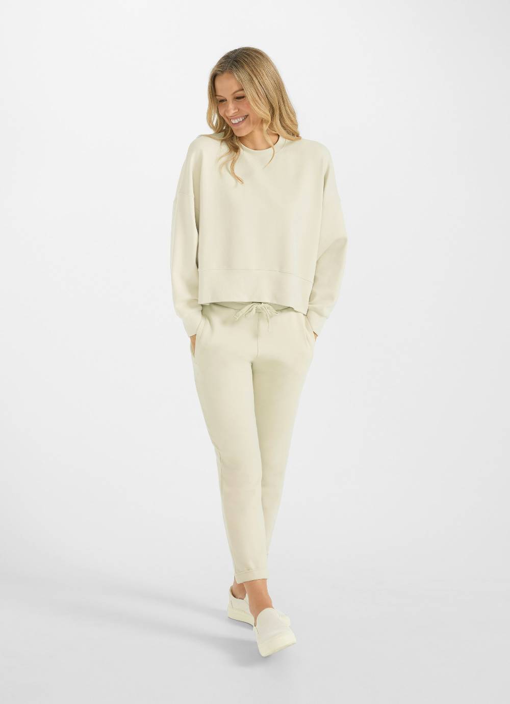 Juvia Casual Fit - Sweatpants