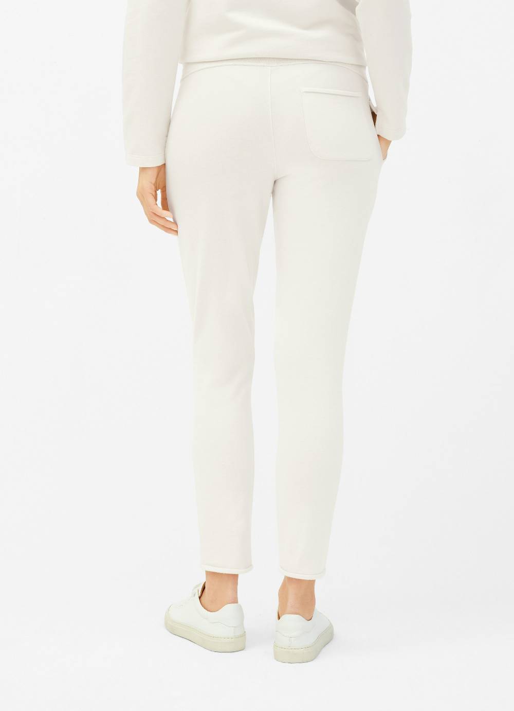 Juvia Slim Fit - Sweatpants Saisonale Angebote