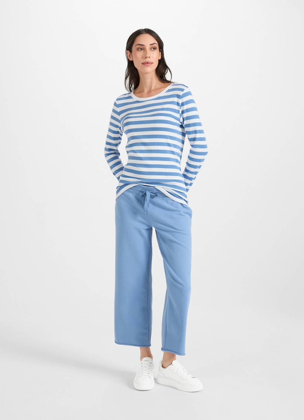 Juvia Modal Longsleeve Kostenloser Versand international