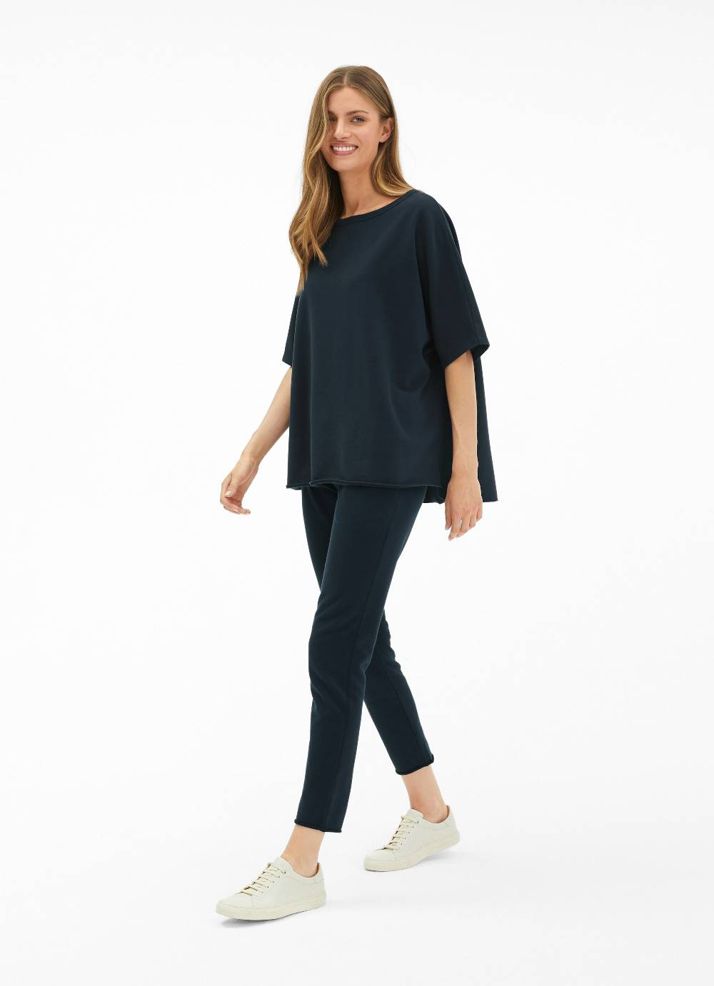 Juvia Oversized Sweat - Cape
