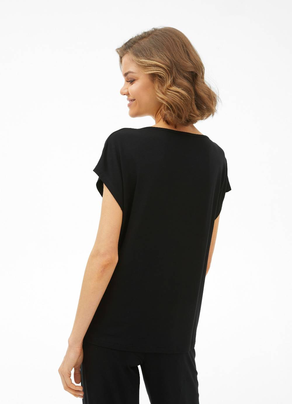 Juvia Boxy - T-Shirt Outlet