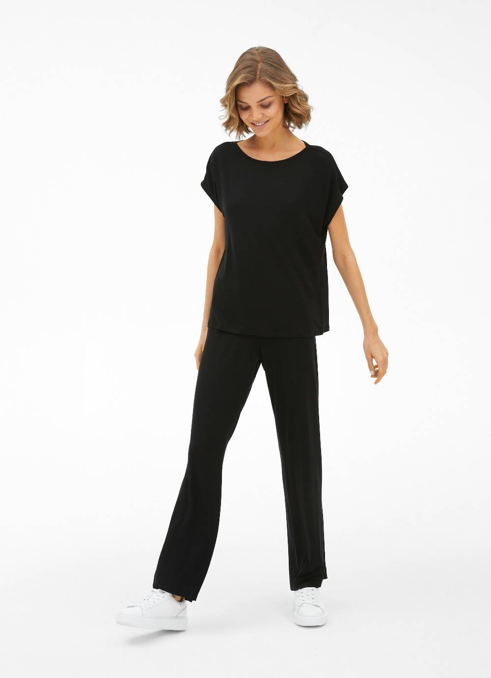 Juvia Boxy - T-Shirt Outlet