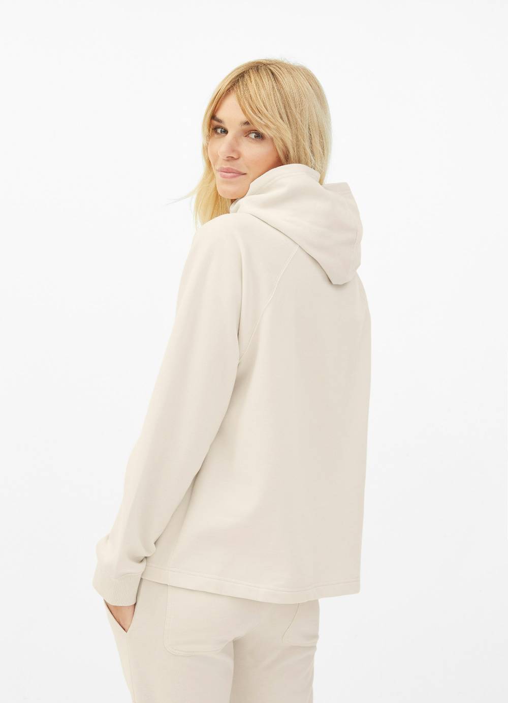 Juvia Hoodie Limitierter Zeitrabatt