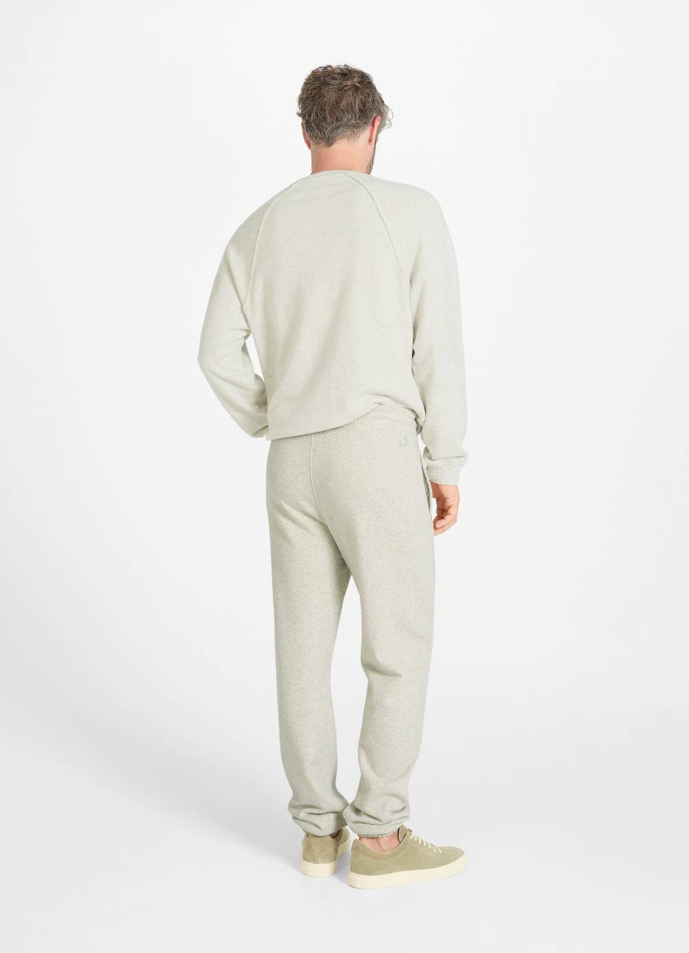 Juvia Casual Fit - Sweatpants Neuheiten