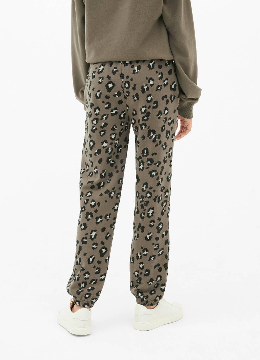 Juvia Sweatpants Begrenzte Freigabe