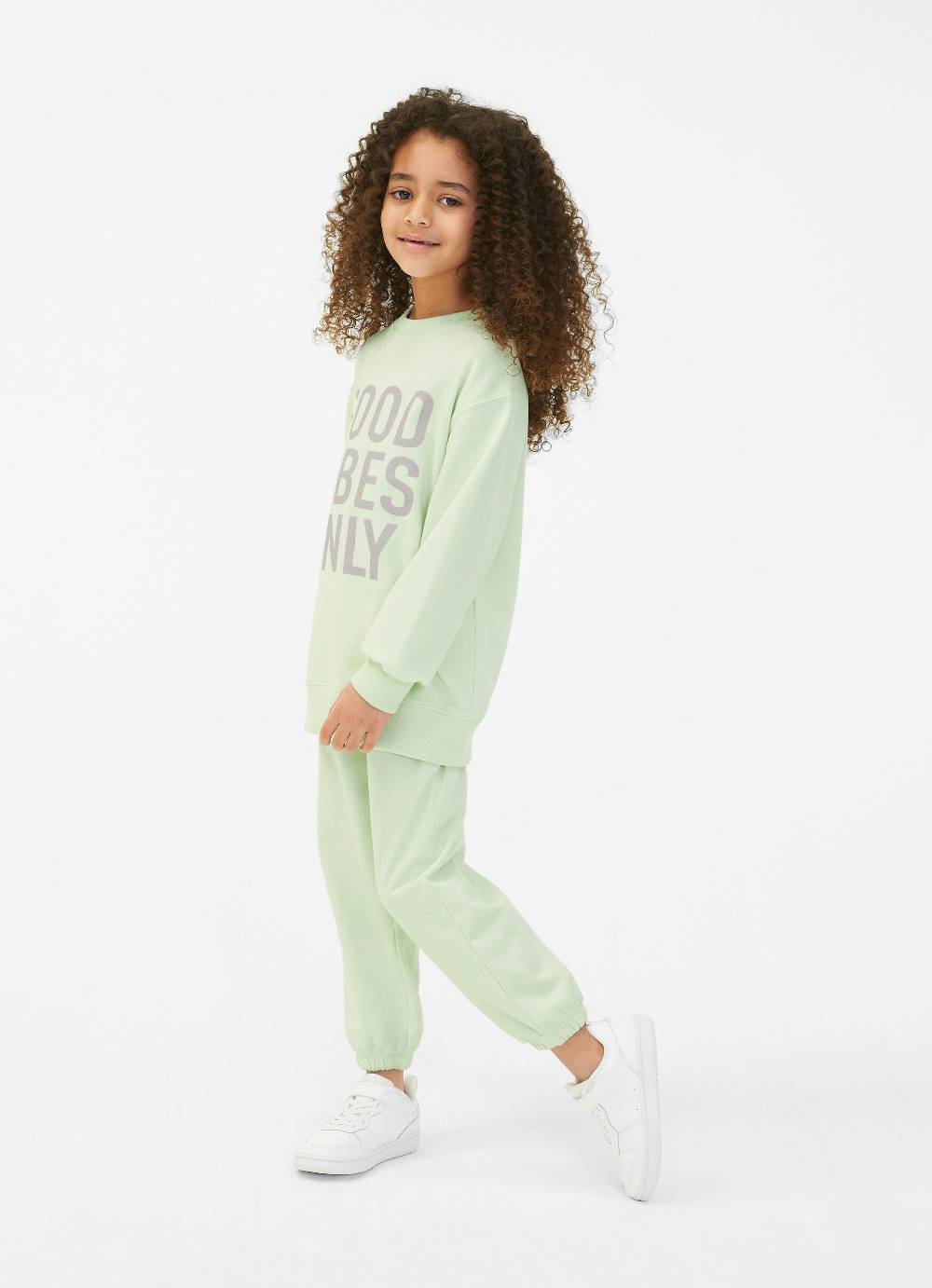 Juvia Baggy Fit - Sweatpants 50% Rabatt für begrenzte Zeit