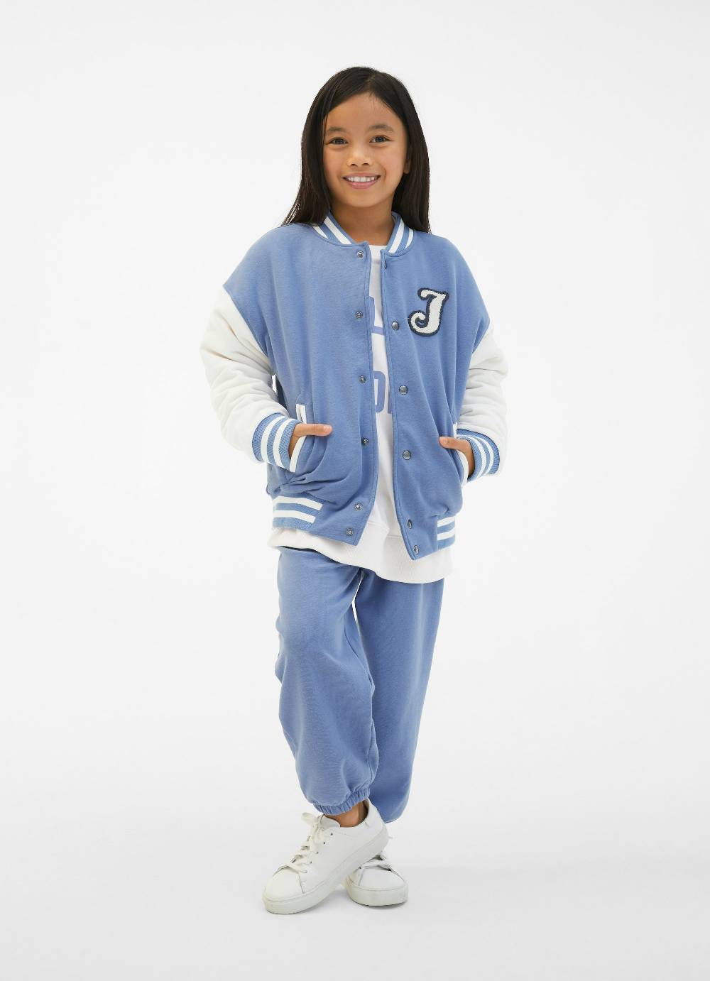 Juvia Collegejacke Schlussverkauf