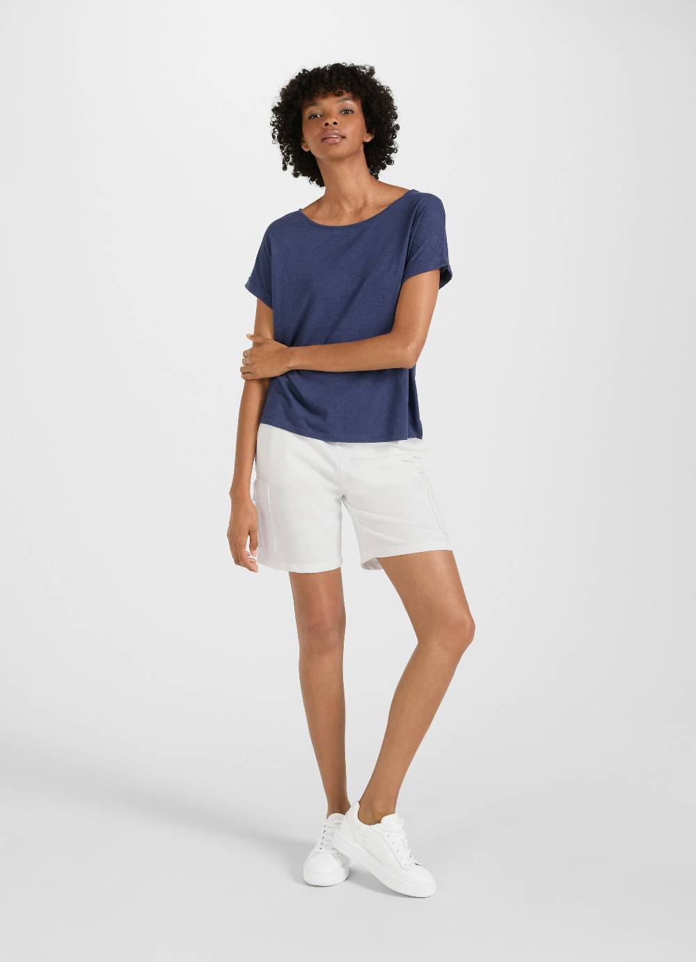 Juvia Boxy - T-shirt Online Outlet