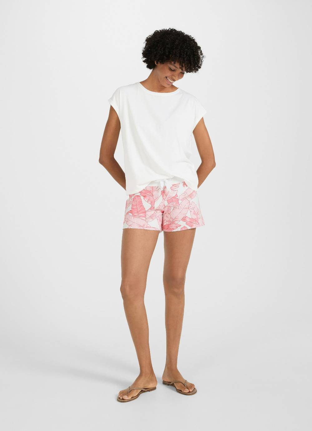 Juvia Shorts Neueste Mode