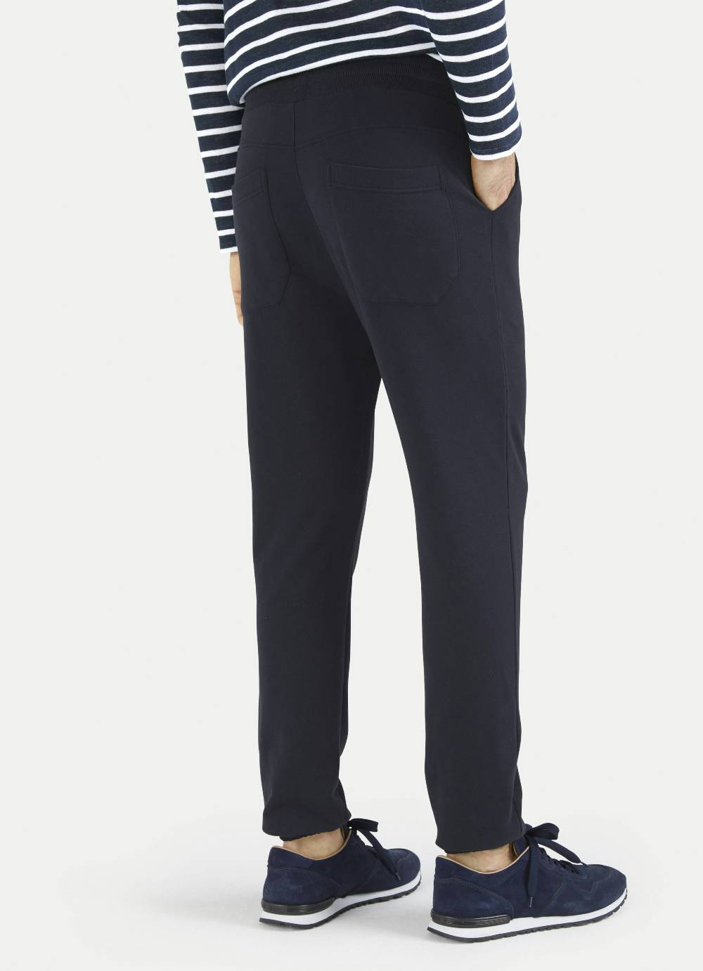 Juvia Regular Fit - Sweatpants Bis zu 60% Rabatt