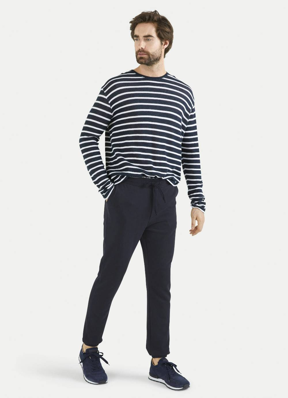 Juvia Regular Fit - Sweatpants Bis zu 60% Rabatt