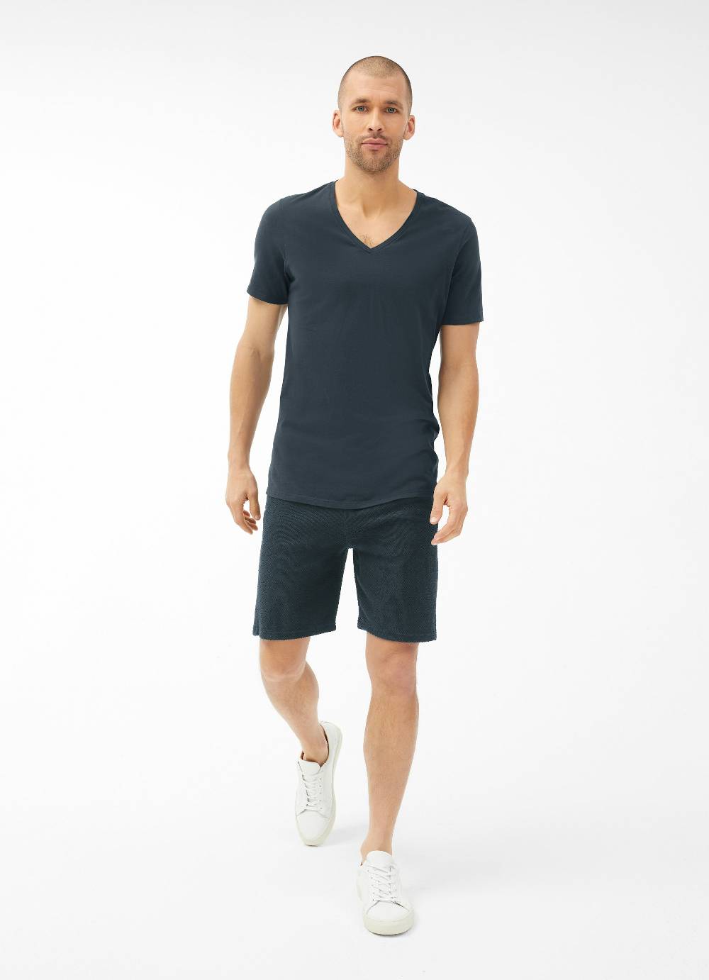 Juvia T-Shirt Discount Store für neue Produkte