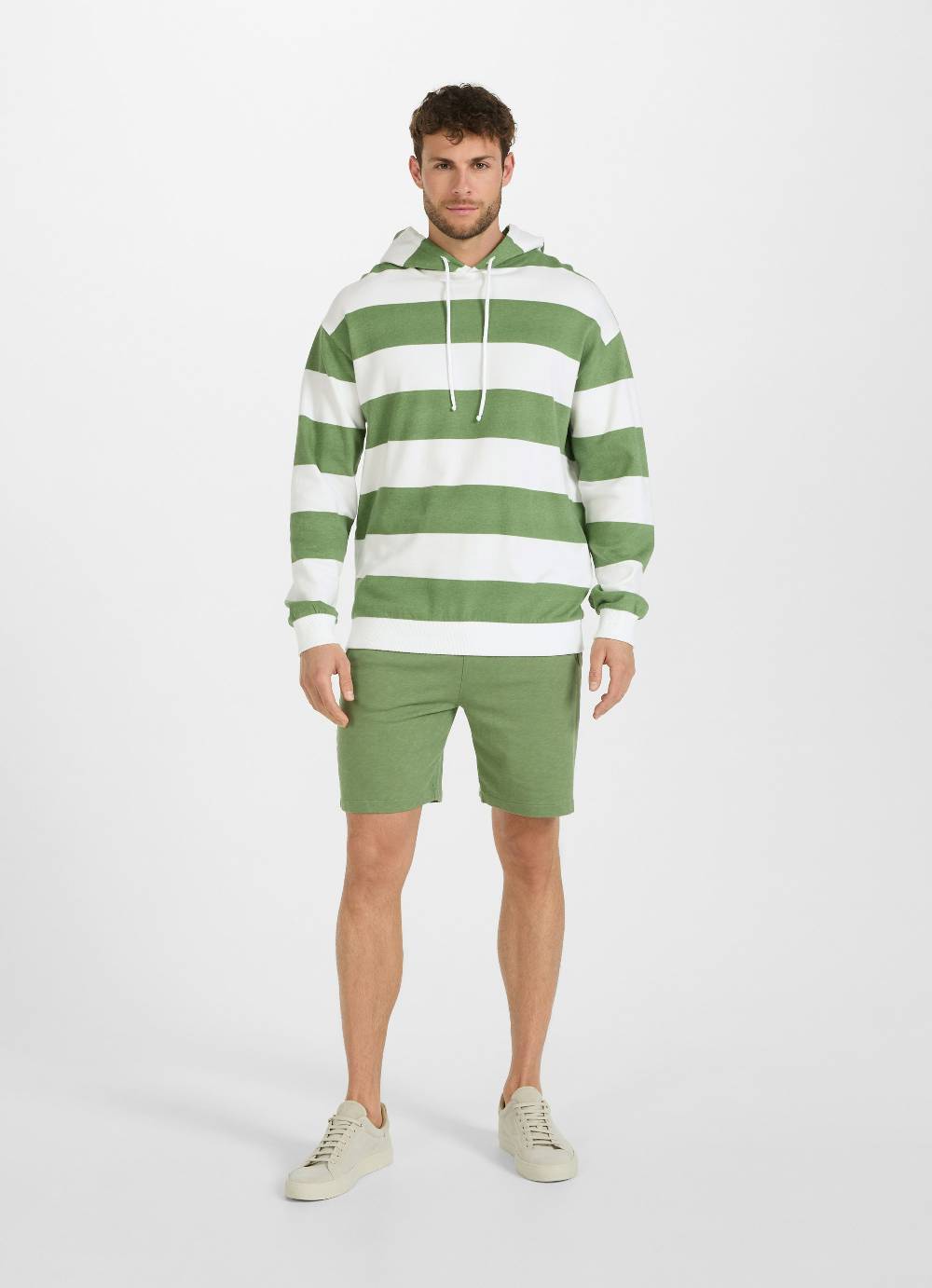 Juvia Hoodie Vierteljährliche Förderung