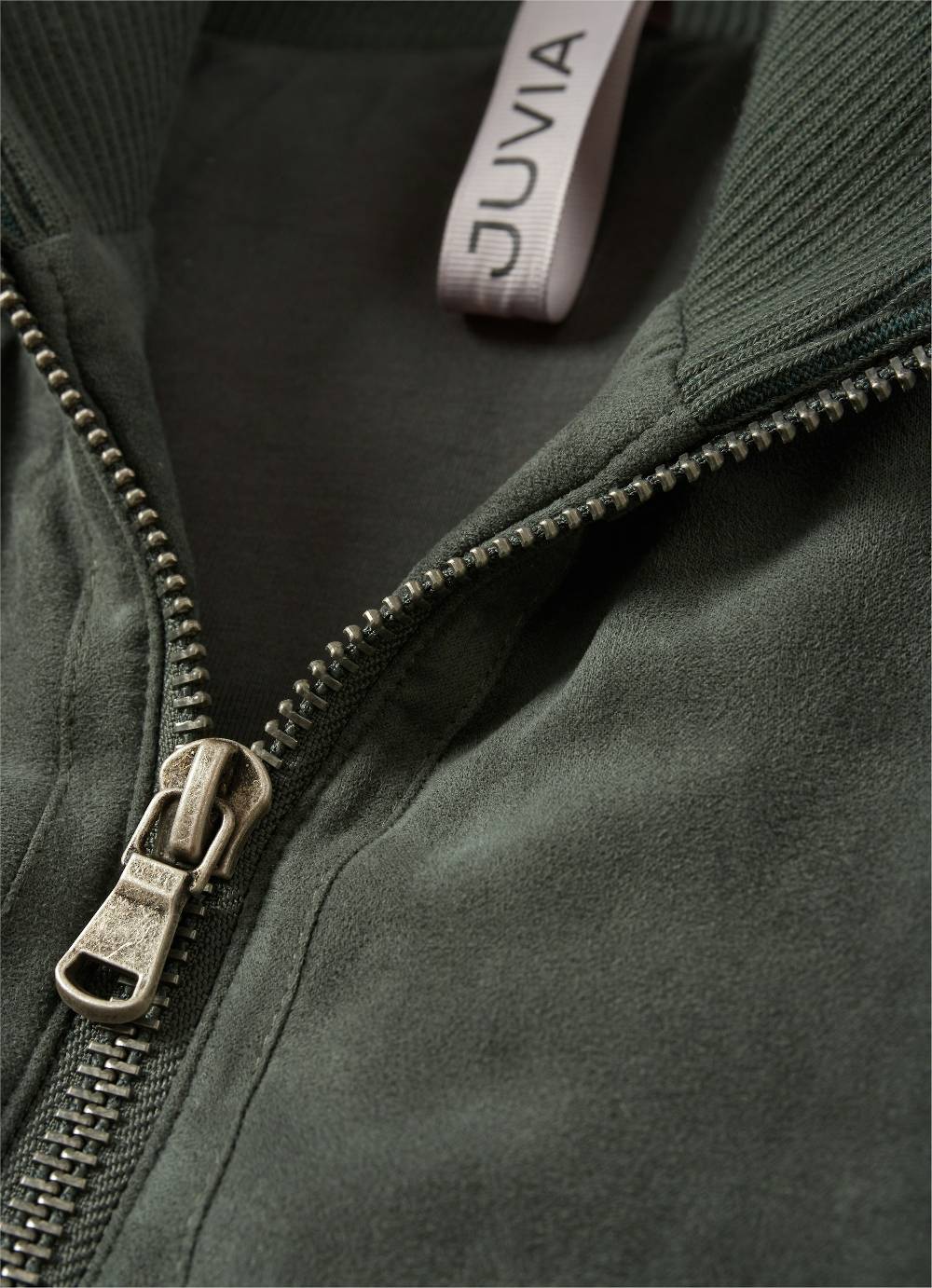 Juvia Tech Velours - Jacke Rabatt