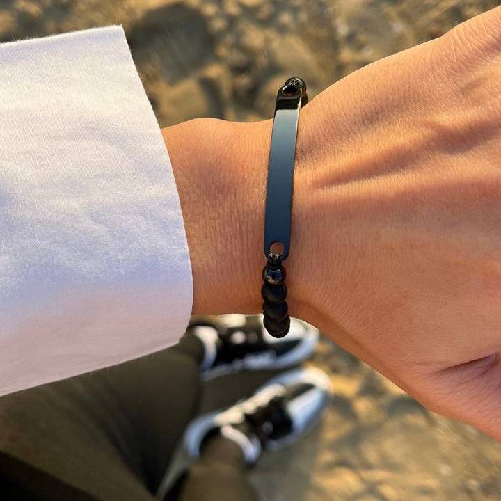 Kardelen ID-Partnerarmband mit Gravur - Pearl Black Sonderangebot der Fabrik