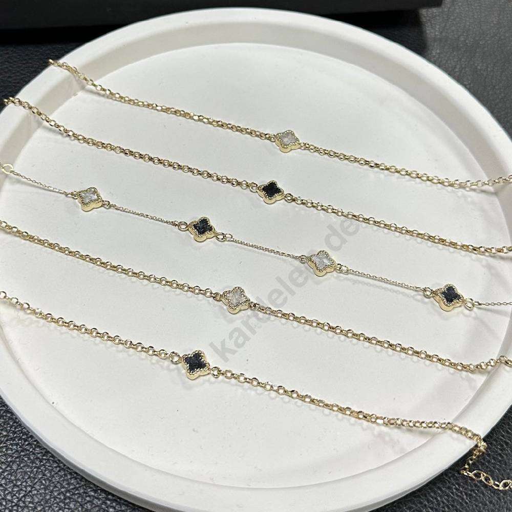 Kardelen 14K GOLD KLEE ARMKETTE III Nur noch ein Tag übrig