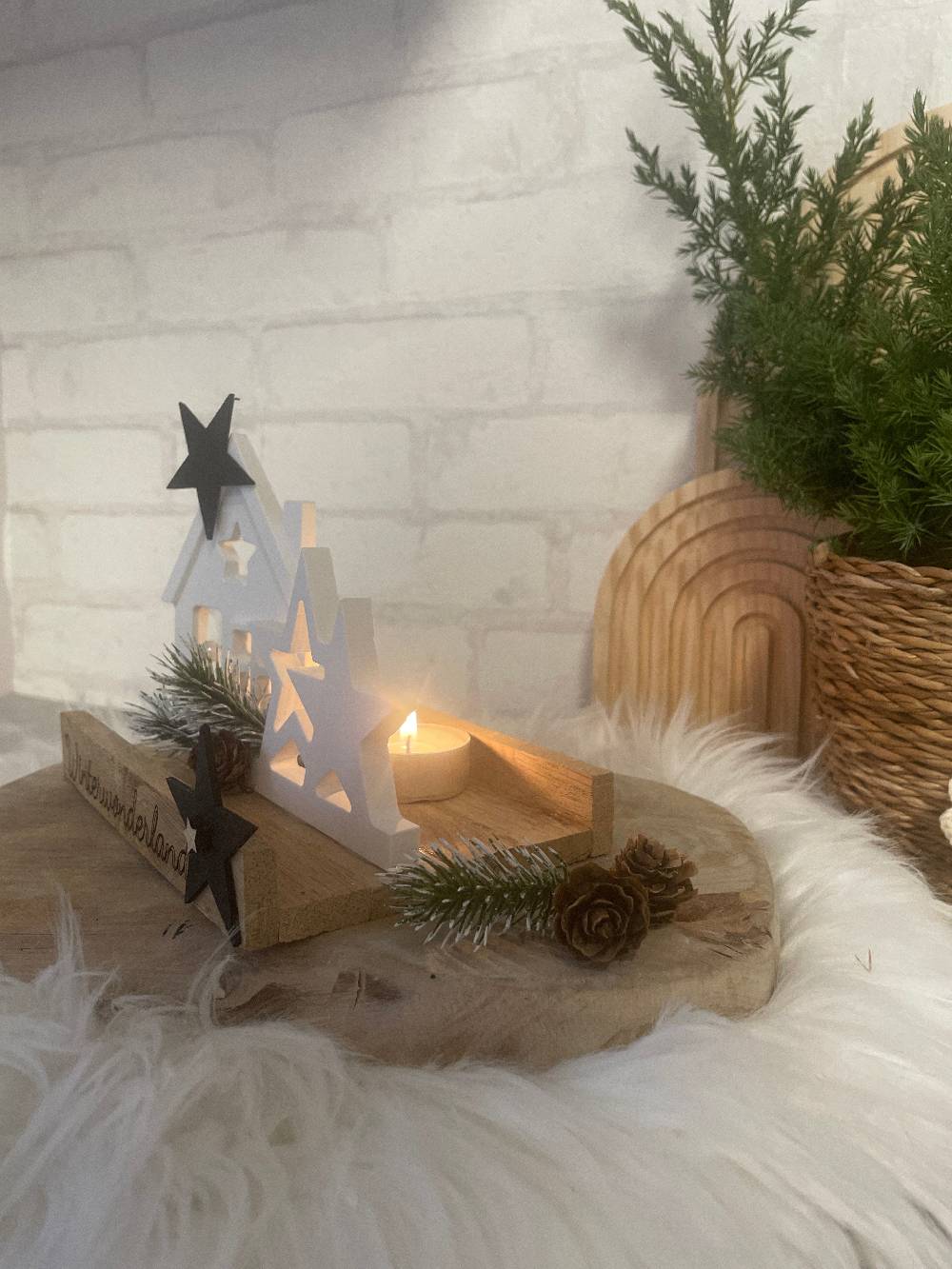 KB Socken Lichthaus, Weihnachtsdeko, Advent, Teelichthalter, Windlicht, Stern, Haus, Skandi, Weihnachten, Wohnzimmer Deko, Holzdeko Wohnzimmer Online Shopping