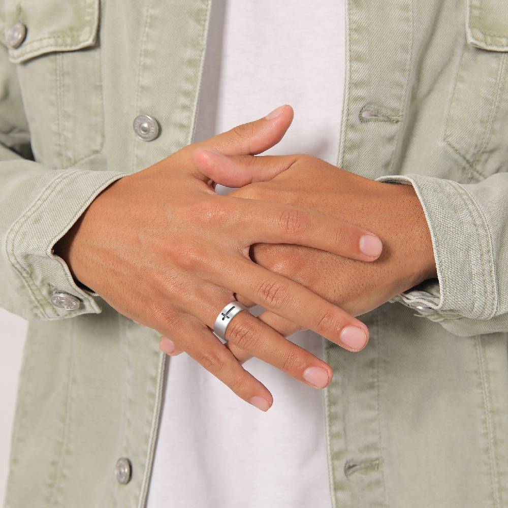 Kuzzoi Ring Breit Kreuz 50% Rabatt für begrenzte Zeit