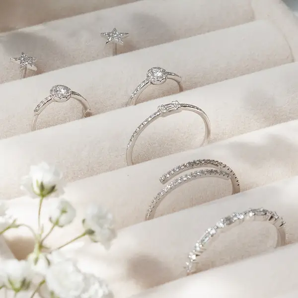 Leaf Jewelry Ring mit Baguette Diamanten, 14K Weißgold Kauf eins, bekomm eins gratis