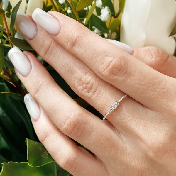 Leaf Jewelry Ring mit Diamanten, Tiny Baguette, 14K Rosegold Fabrik Onlineshop