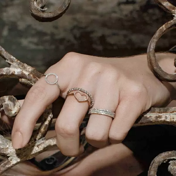 Leaf Jewelry Ring Herz mit Diamanten, 18 K Rosegold Kauf eins, bekomm eins gratis