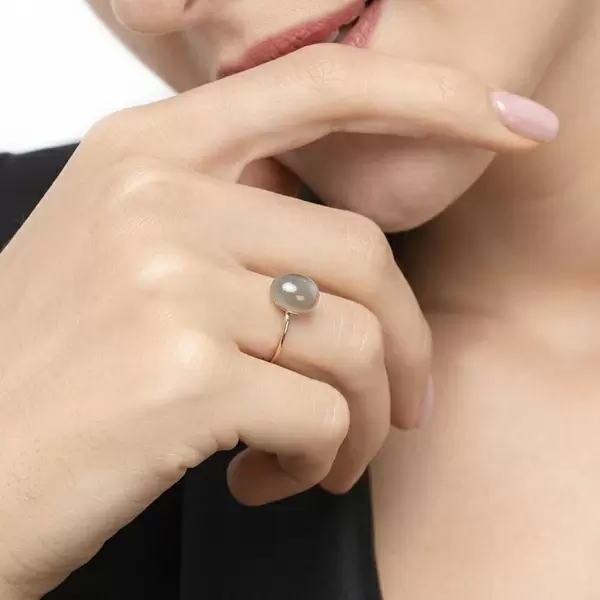 Leaf Jewelry Ring Cabochon II, 14 K Rosegold, Grauer Mondstein Fabrikladen